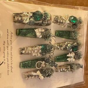 Emerald Enchantment Coffin Nail Set